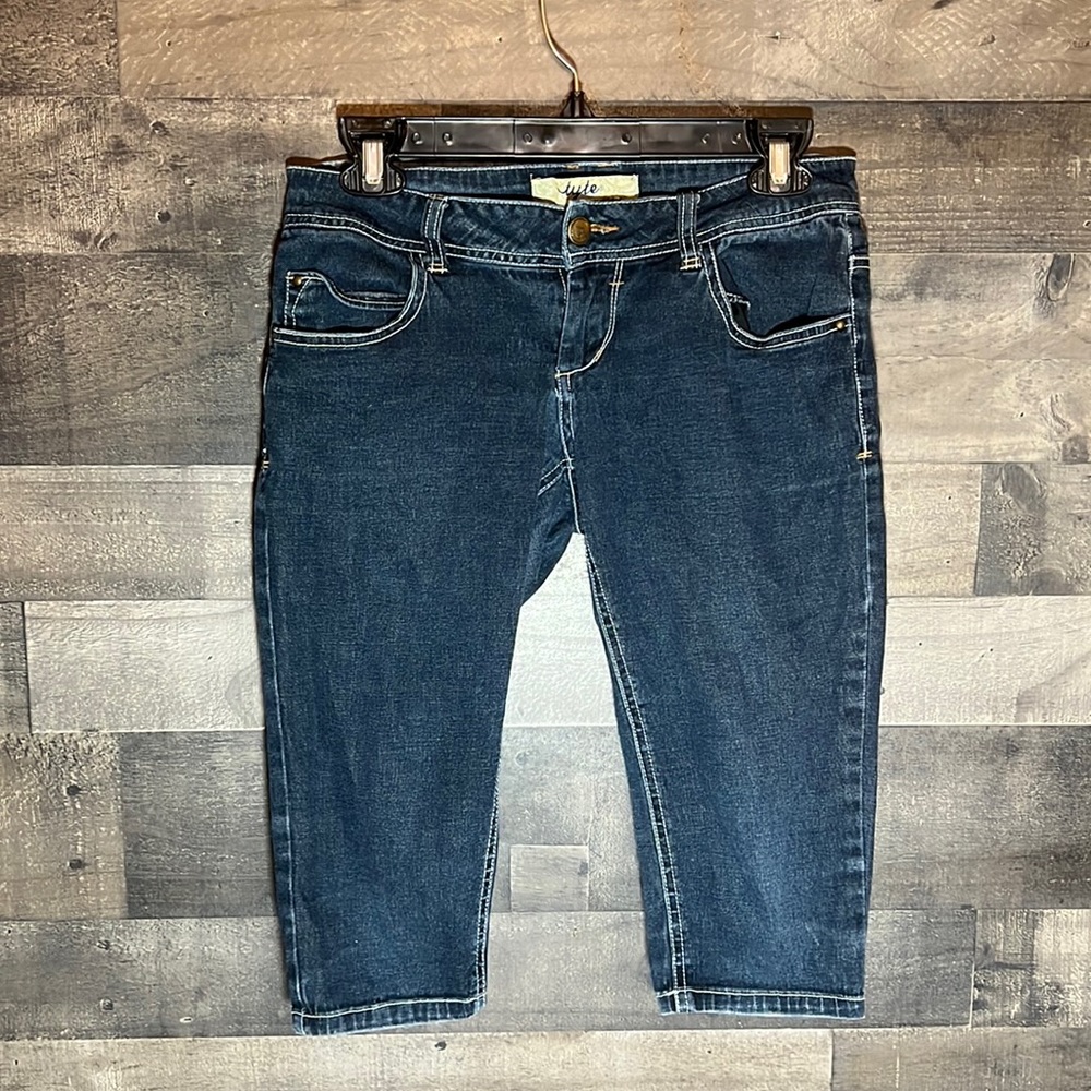 Tyte Capris Dark Blue Jeans